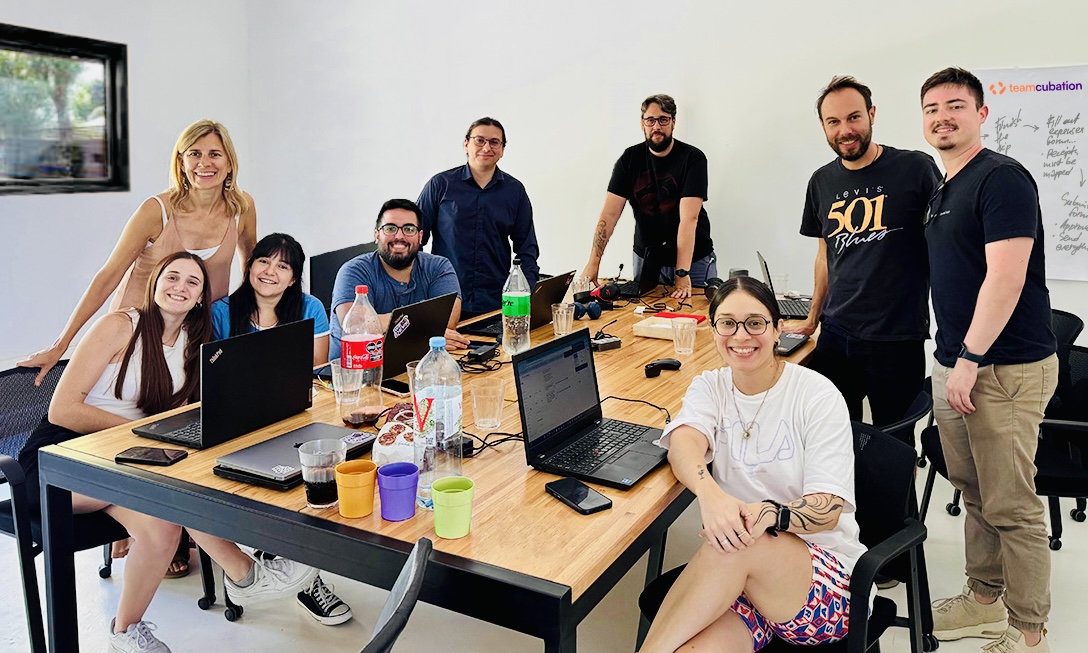 Liderazgo a la Teamcubation: Construyendo una fábrica de talento Teamcubation-Style Leadership: Building a Talent Factory